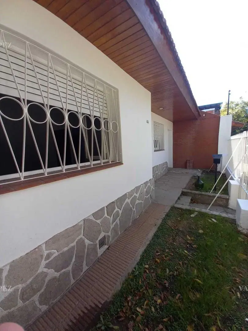 Casa Chalet  en Venta en Florida Oeste, Vicente López, G.B.A. Zona Norte 3