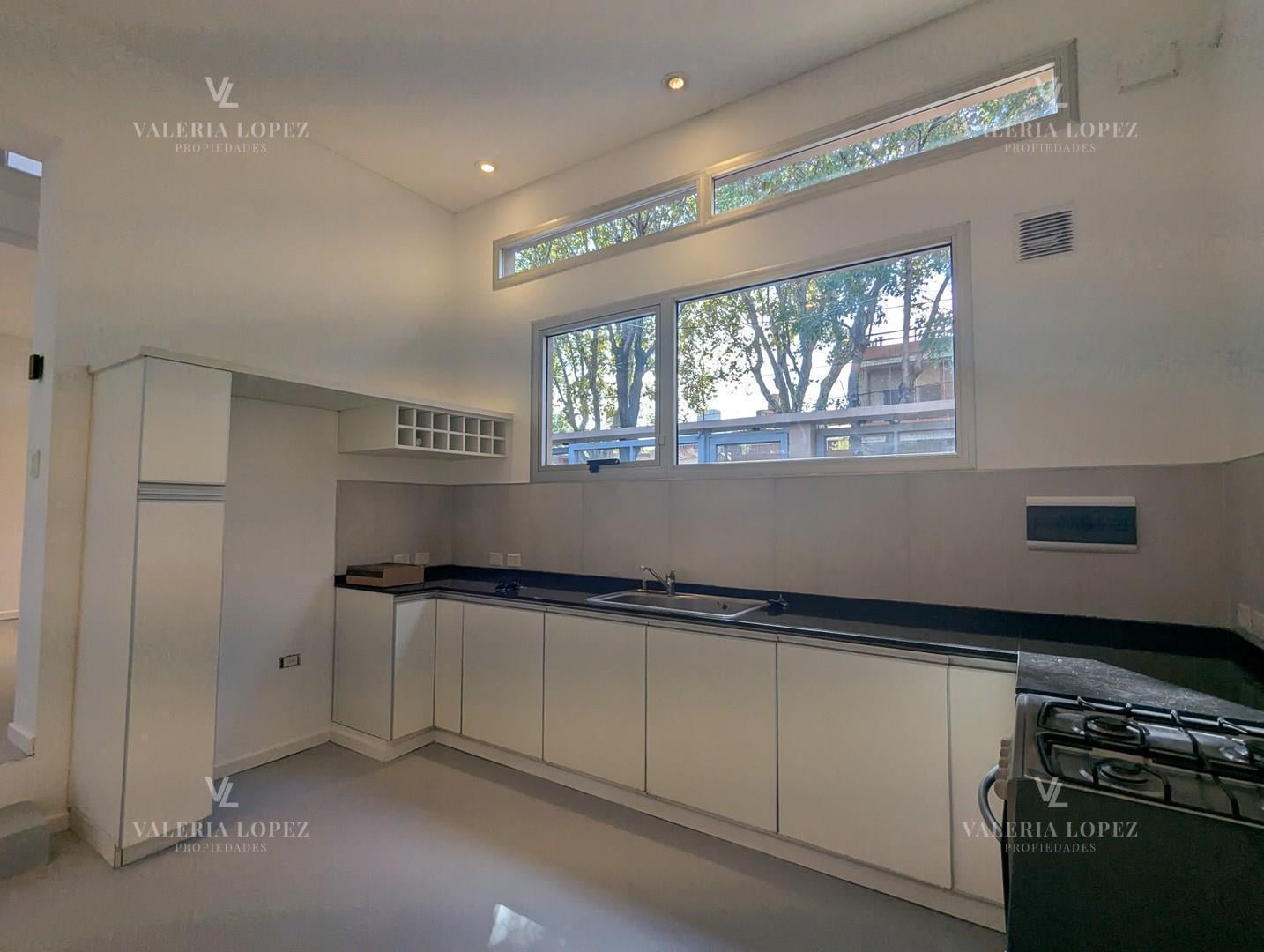 Foto de Casa Chalet en Alquiler en Mataderos, Capital Federal, Buenos Aires, imagen 4