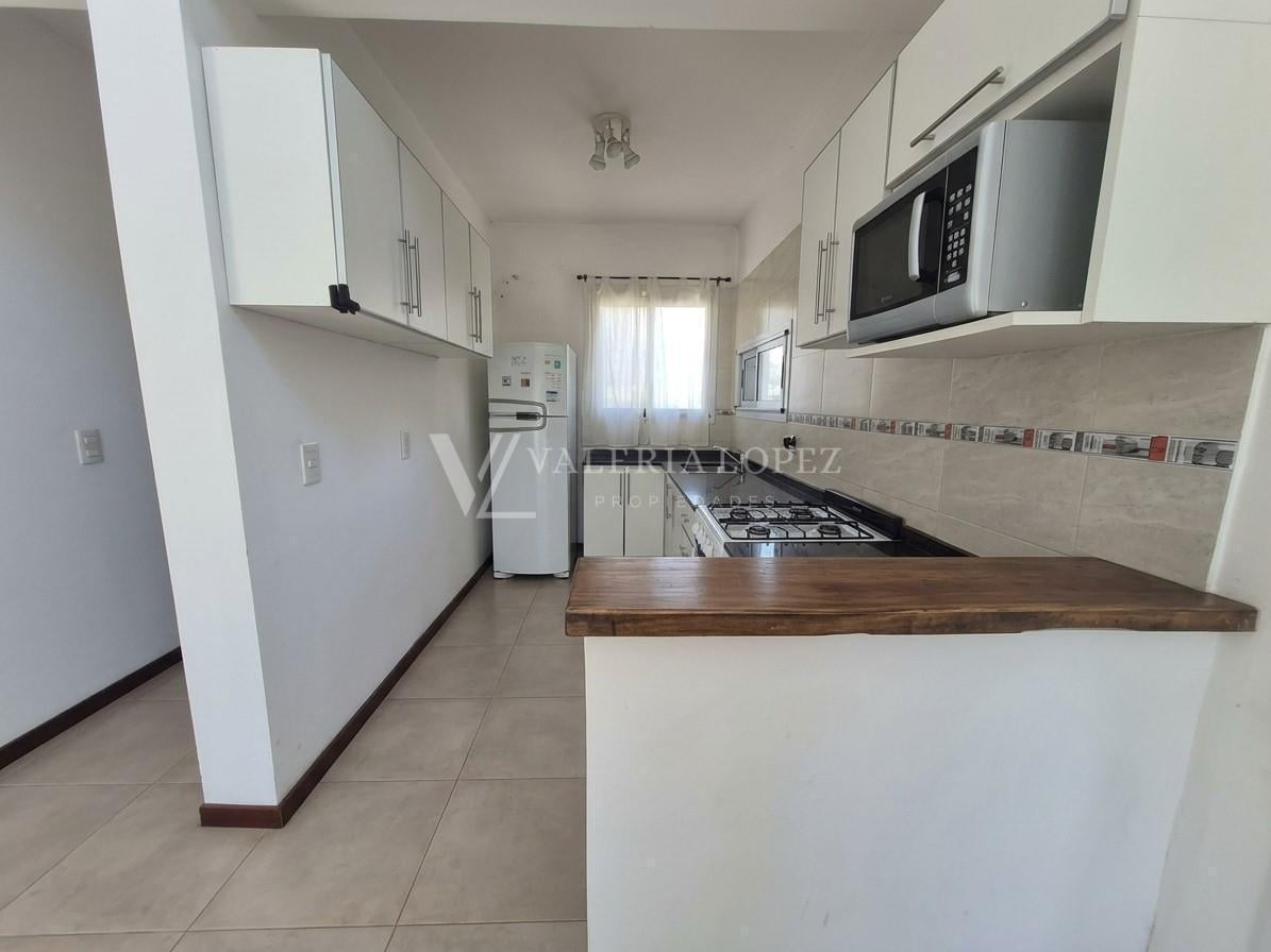 Foto de Casa en Venta en El Portal de Pilar 3 dorm, pileta, bajas expensas, imagen 3