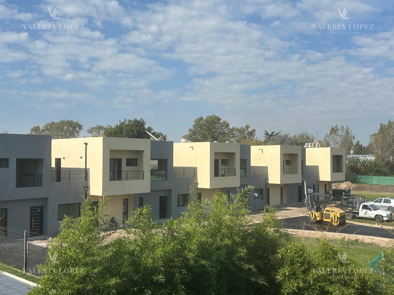 Foto de Dúplex 4 amb con patio y terraza en Venta en SpringPark Pilar, G.B.A, imagen 4