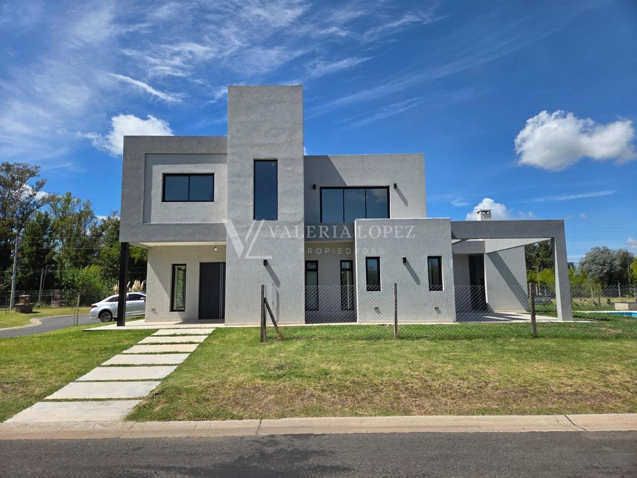 Casa  en Venta en Santa Elisa, Pilar del Este, Pilar 3 Dorm, pileta FINANCIACION