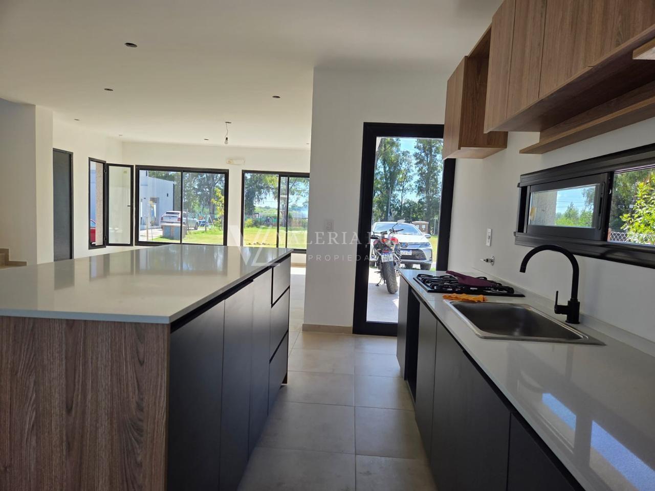 Foto de Casa en Venta en Santa Elisa, Pilar del Este, Pilar 3 Dorm, pileta, imagen 4