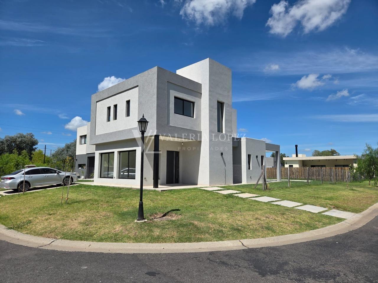 Foto de Casa en Venta en Santa Elisa, Pilar del Este, Pilar 3 Dorm, pileta, imagen 3