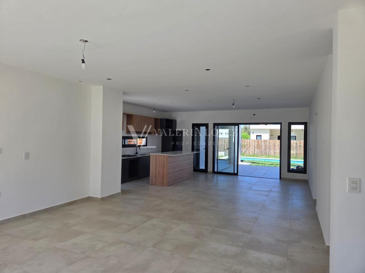 Foto de Casa en Venta en Santa Elisa, Pilar del Este, Pilar 3 Dorm, pileta, imagen 5