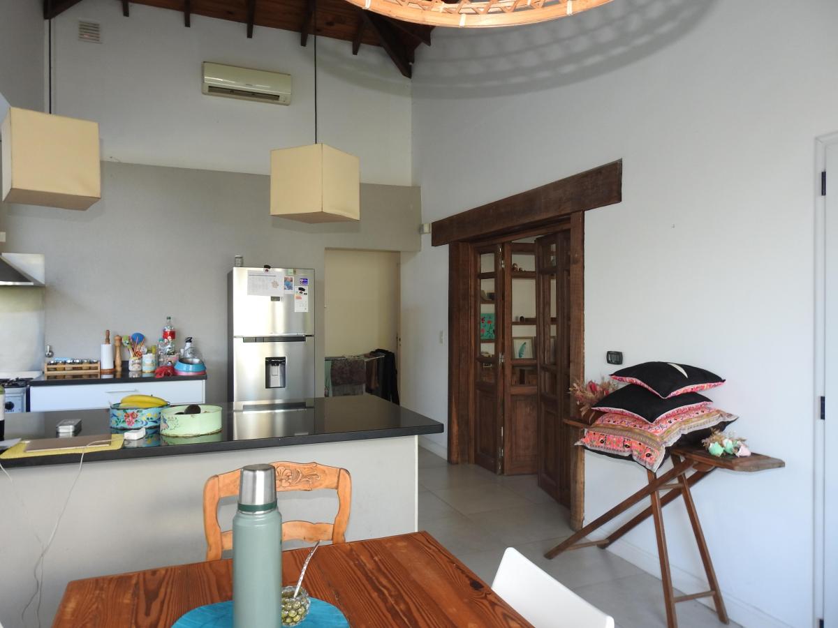 Foto de Excelente casa a la laguna, 2dormit. Pileta, imagen 4