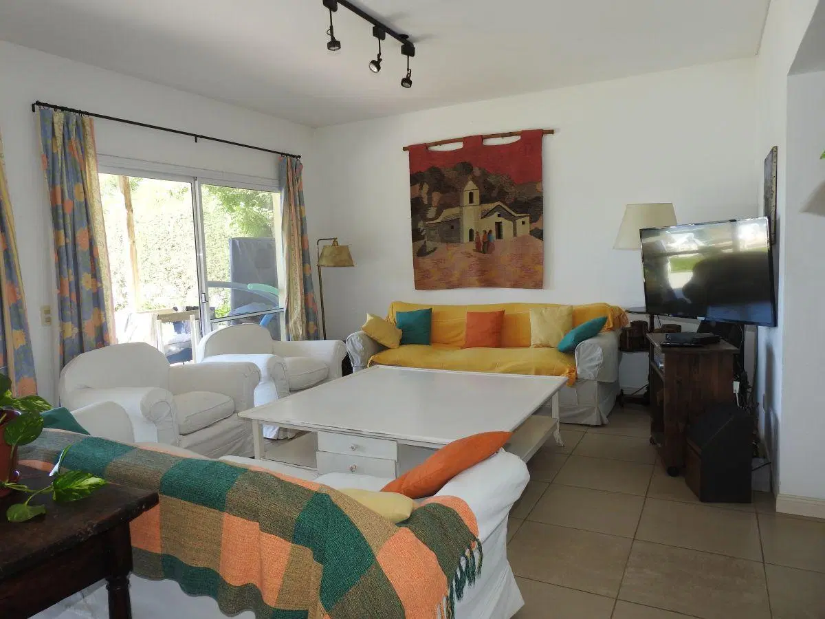 ALQUILER 4 DORM. AL LAGO, PILETA, JARDÍN, PARRILLA 1