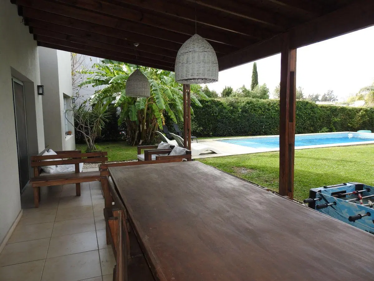 CASA EN ALQUILER, SIN MUEBLES, AL GOLF 2
