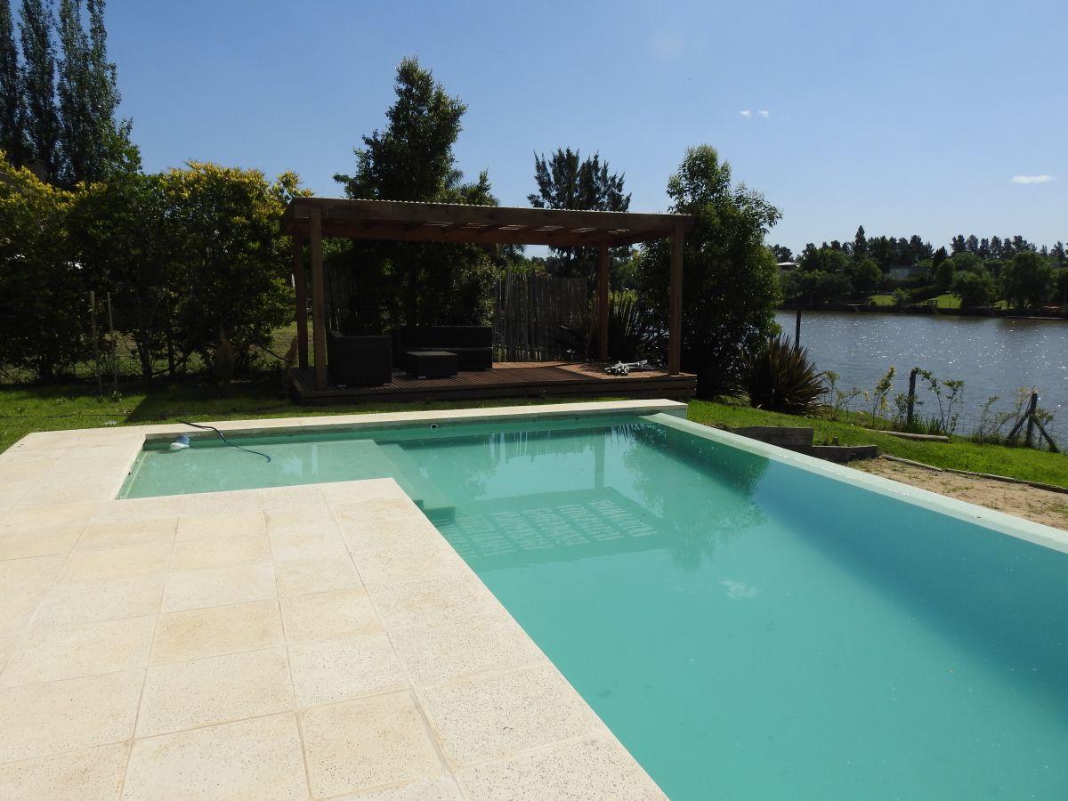 Foto de HERMOSA CASA AL RIO, MUELLE Y MARINA. MUY COMFORTABLE, imagen 1