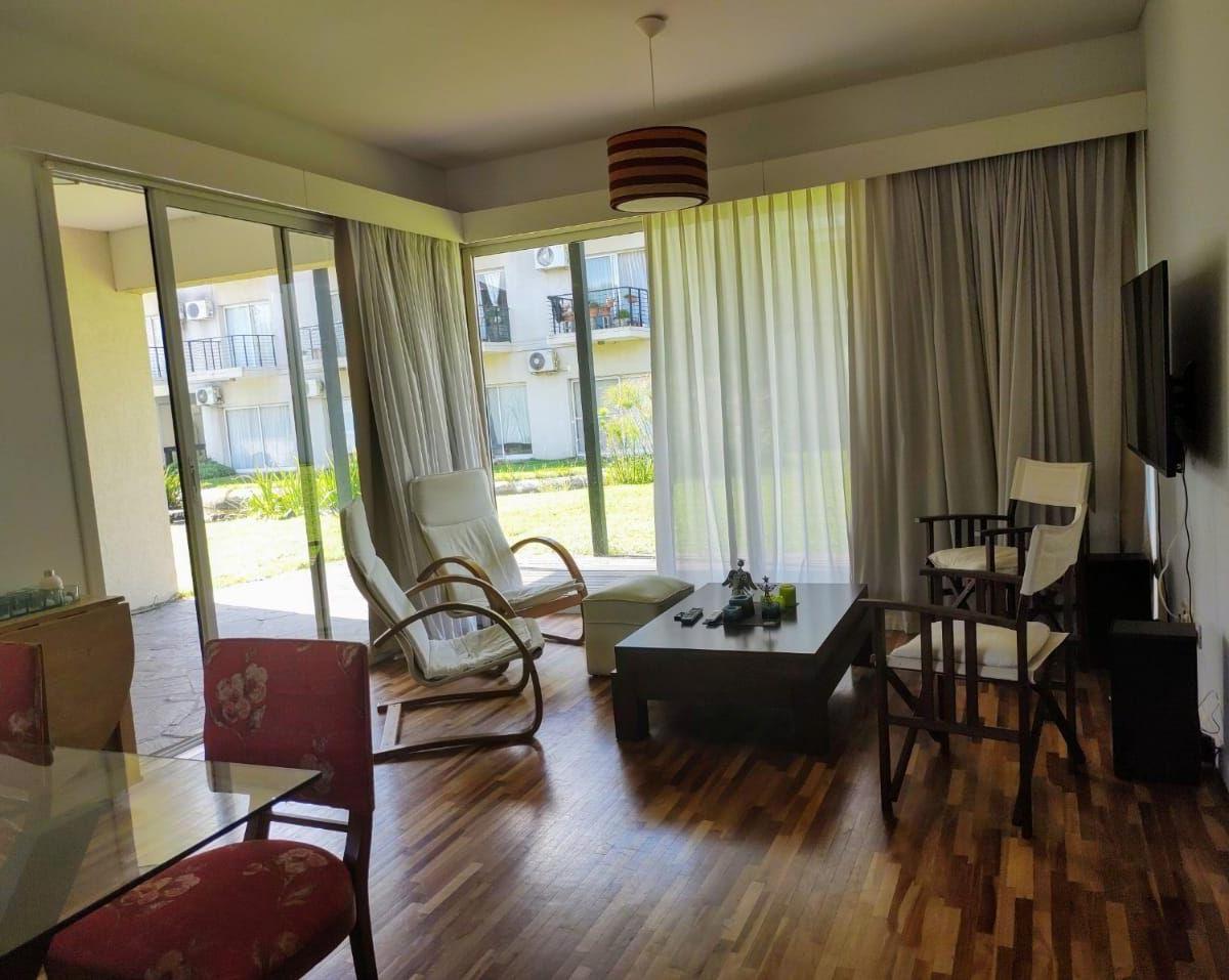 DEPARTAMENTO EN VENTA EN SOLAR AZUL - PILAR