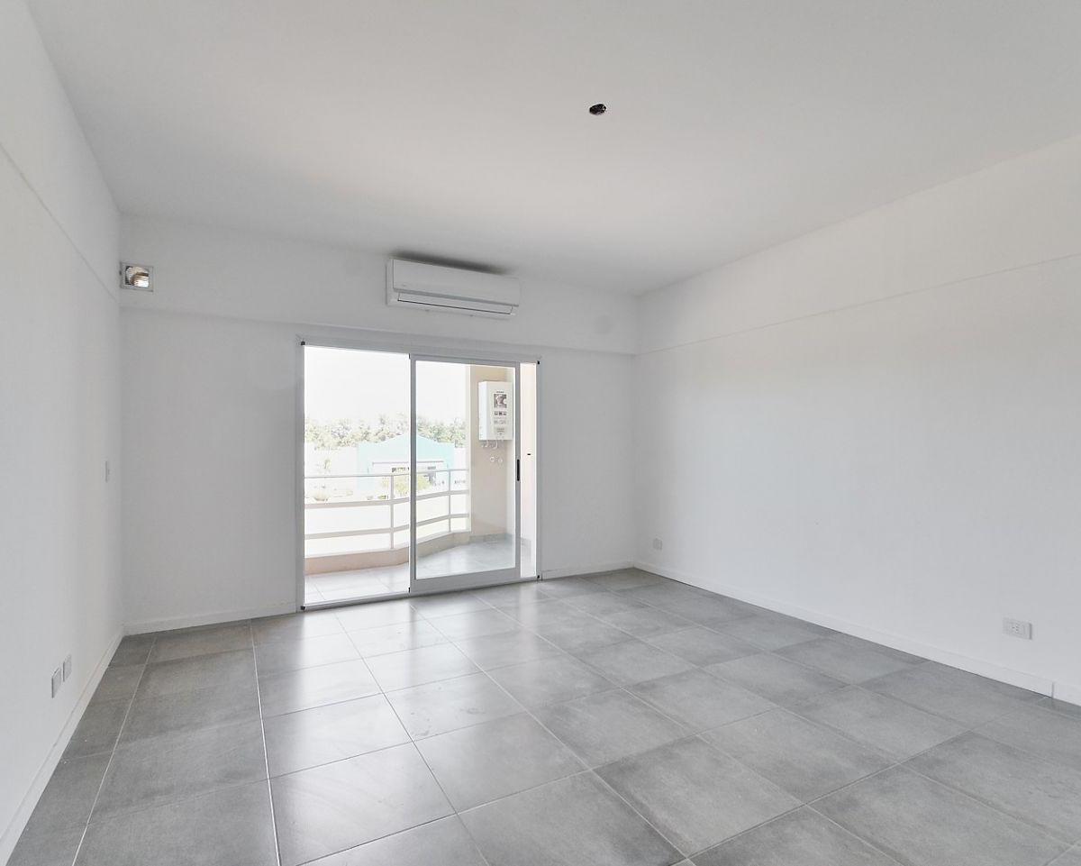 VENTA DE DEPARTAMENTO EN PILAR - EL REPARO