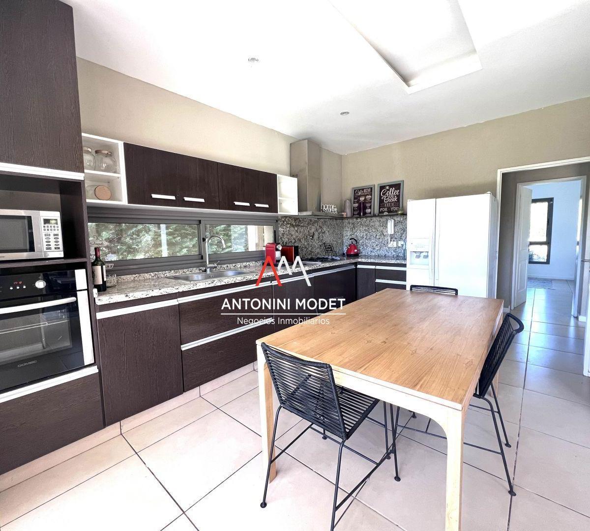 Foto de CASA EN VENTA EN LA LOMADA DE PILAR, imagen 2