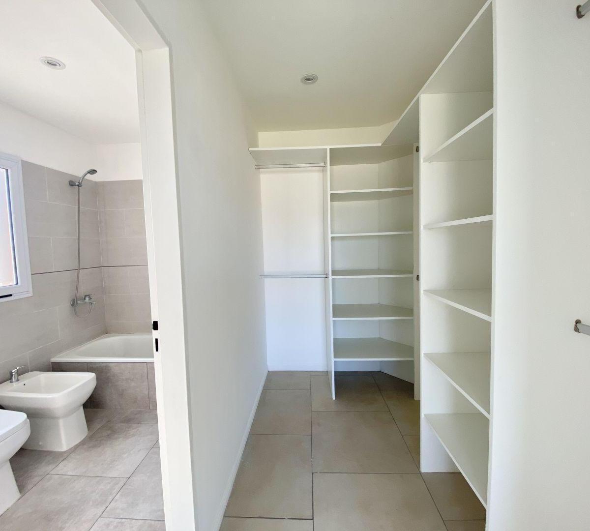 Foto de CASA EN VENTA EN SAN RAMIRO -PILAR DEL ESTE - ANTONINI MODET, imagen 5