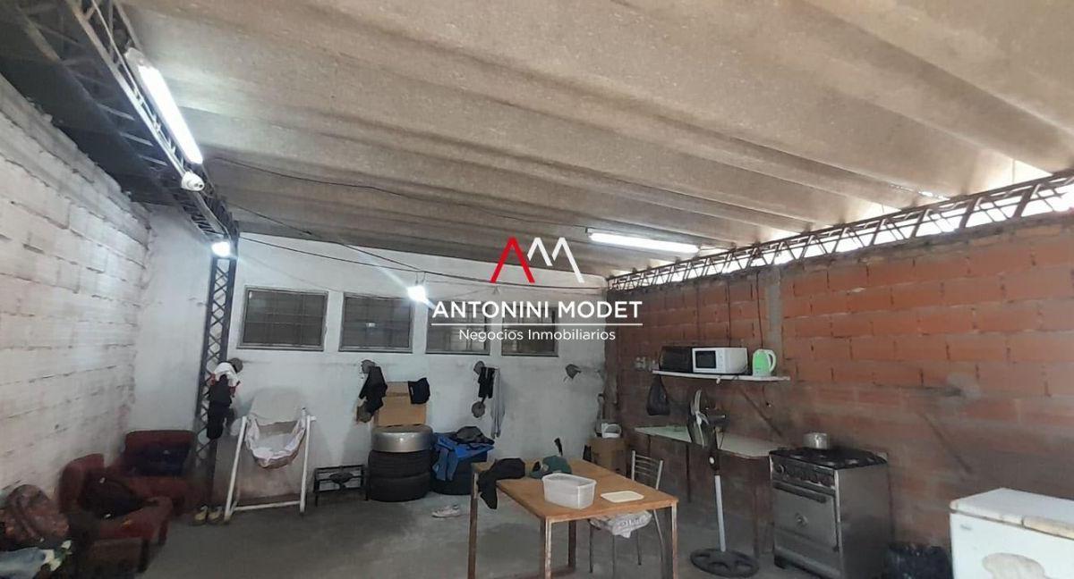 Foto de LOCAL EN VENTA - QUILMES - ANTONINI MODET, imagen 3