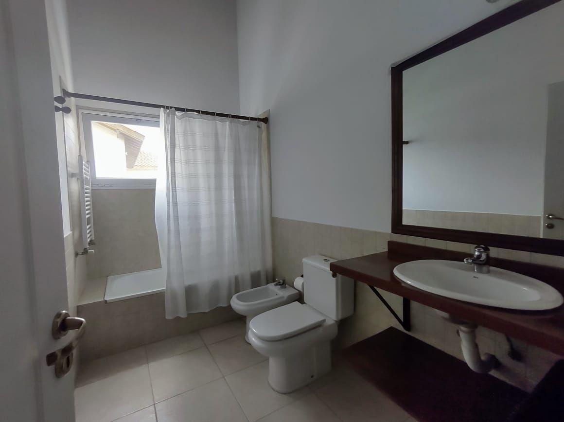 CASA EN VENTA EN SANTA MARIA DE LOS OLIVOS