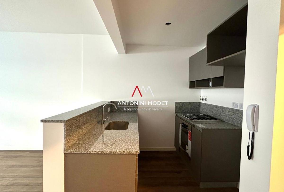 Departamento de Tres Ambientes en Venta en Caballito 1