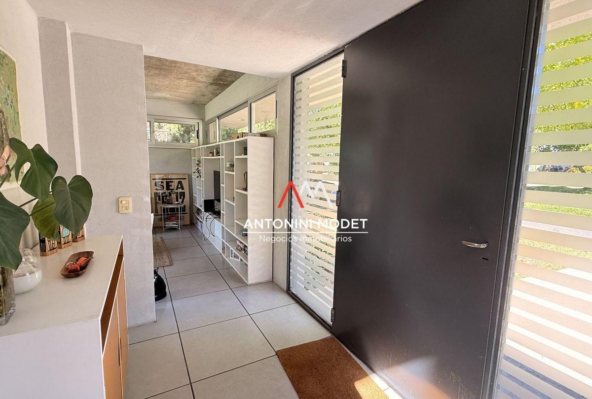 CASA EN VENTA EN ST. MATTHEWS VILLAGE - PILAR