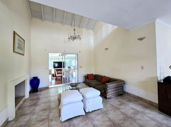Foto de CASA EN VENTA EN LAS CONDES - PILAR, imagen 2