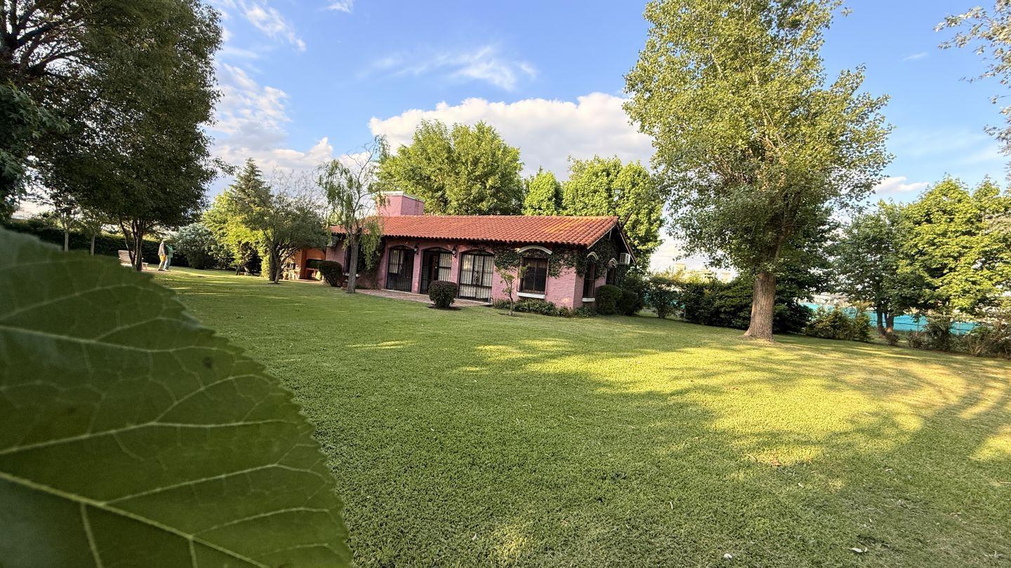 CASA EN VENTA EN CUMBRE DE LA ROSA - VILLA ROSA - PILAR