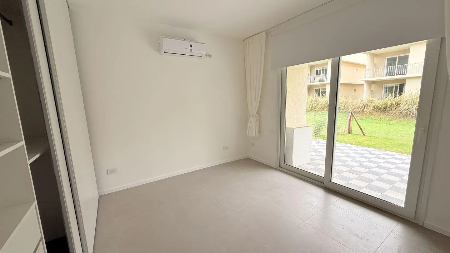 DEPARTAMENTO EN ALQUILER EN CHIC VILLAGE - PILAR 8
