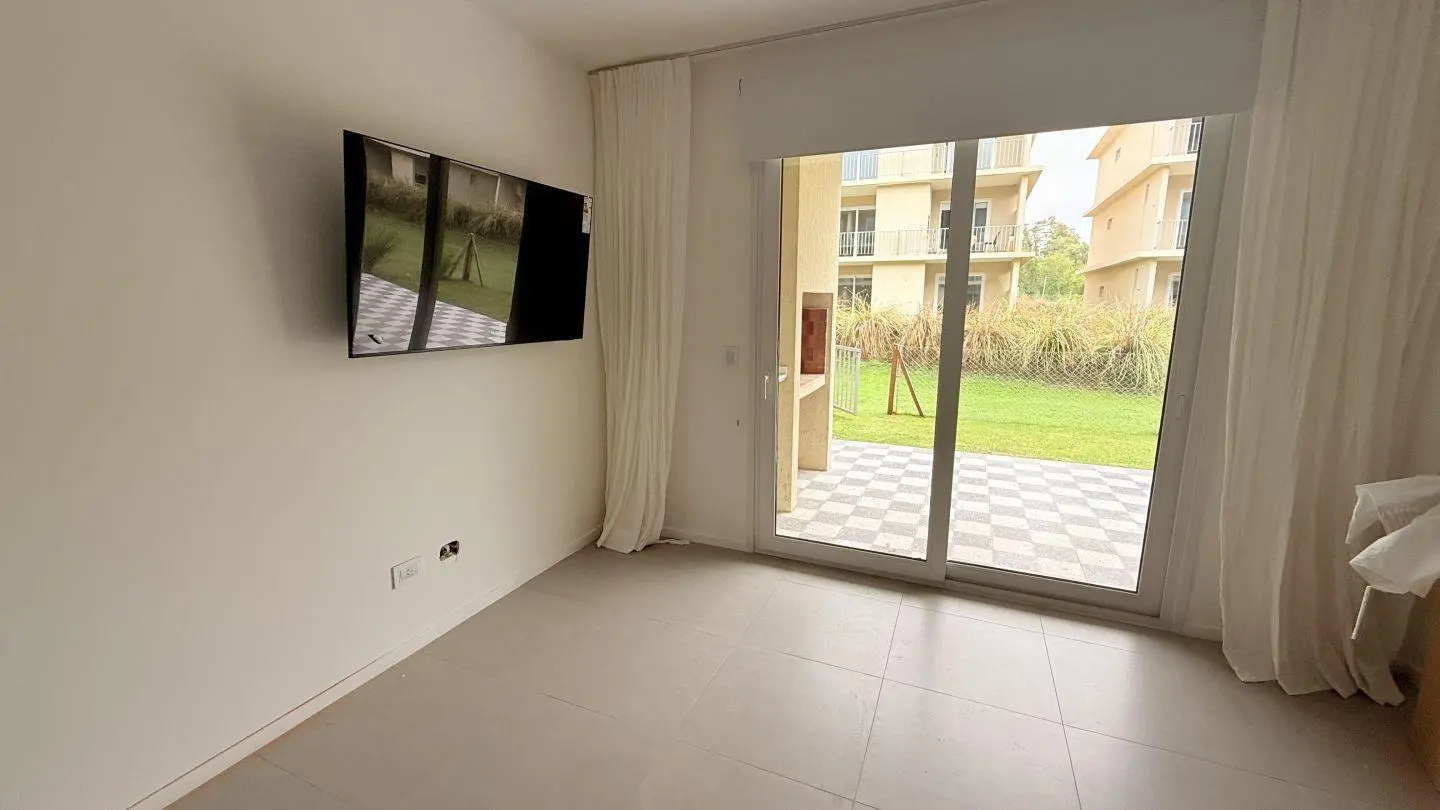 DEPARTAMENTO EN ALQUILER EN CHIC VILLAGE - PILAR 2
