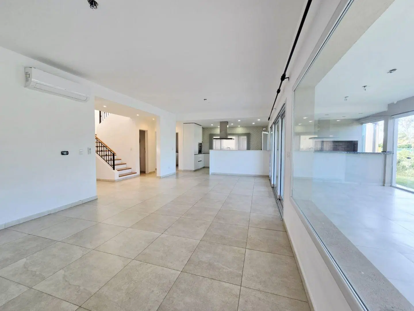 CASA EN VENTA EN SANTA ELENA - PILAR DEL ESTE 5
