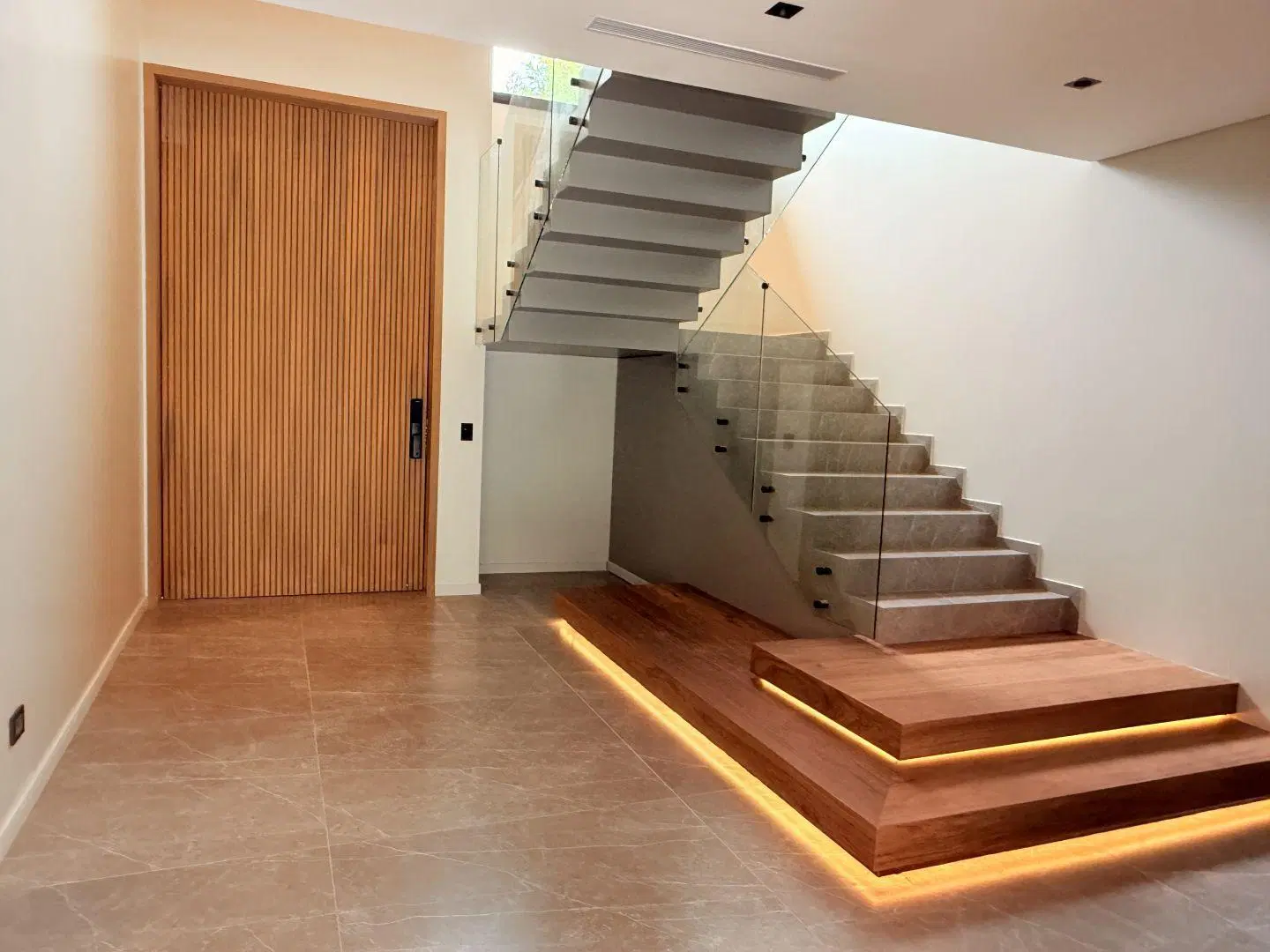 CASA EN VENTA A ESTRENAR EN EL YACHT - NORDELTA 2