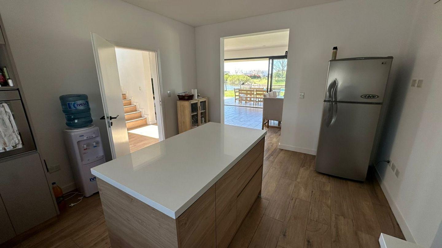 Foto de CASA EN VENTA EN ALQUILER EN EL CANTON NORTE - ESCOBAR, imagen 1