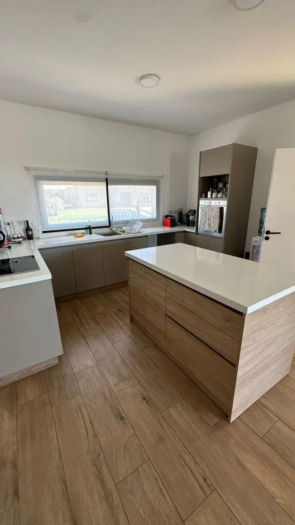 CASA EN VENTA EN ALQUILER EN EL CANTON NORTE - ESCOBAR 5