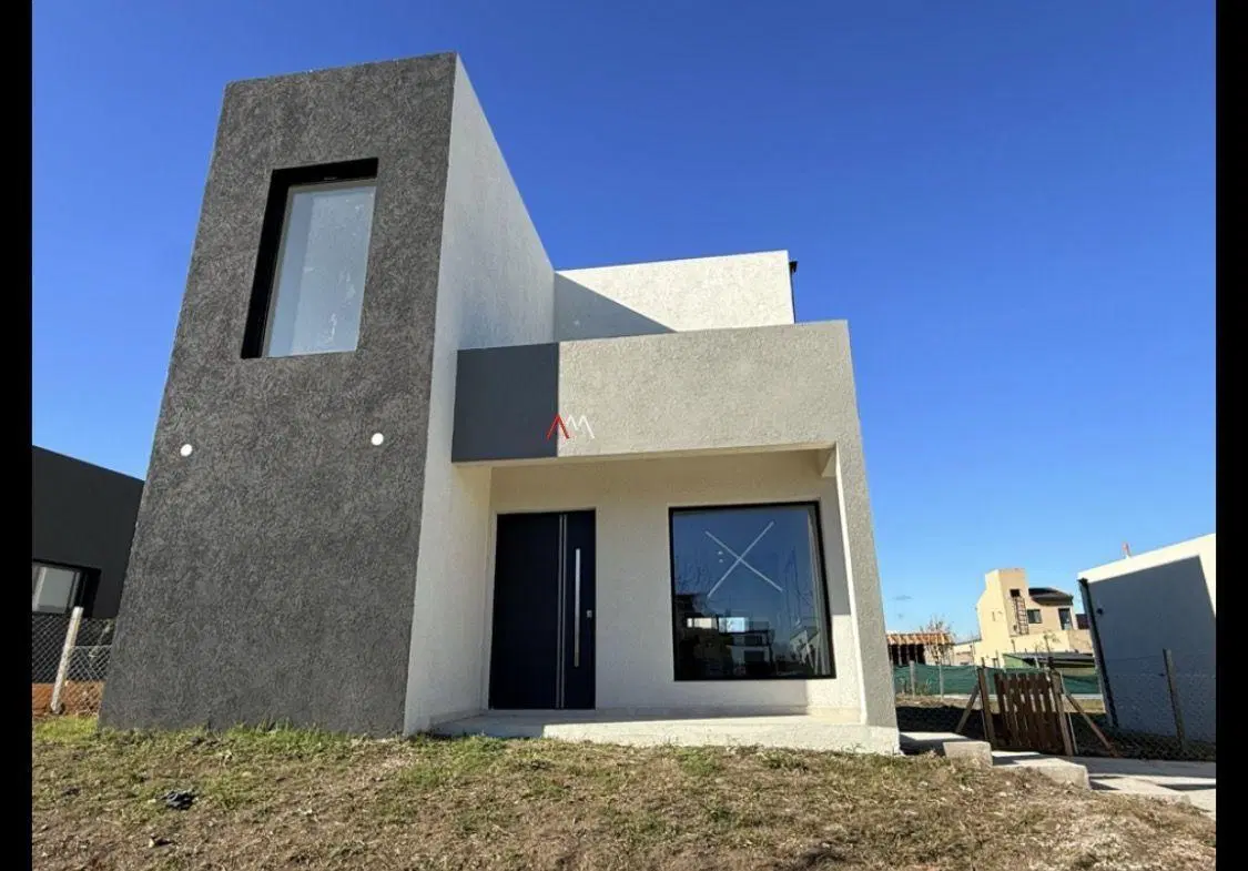 CASA EN VENTA EN SANTA ELENA - PILAR 4