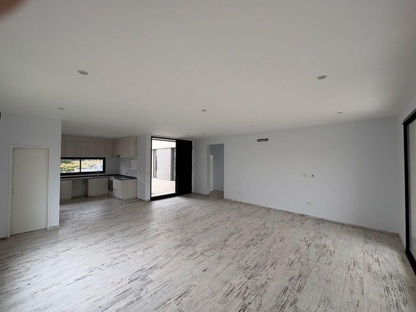 CASA EN VENTA EN SANTA EMILIA - PILAR DEL ESTE