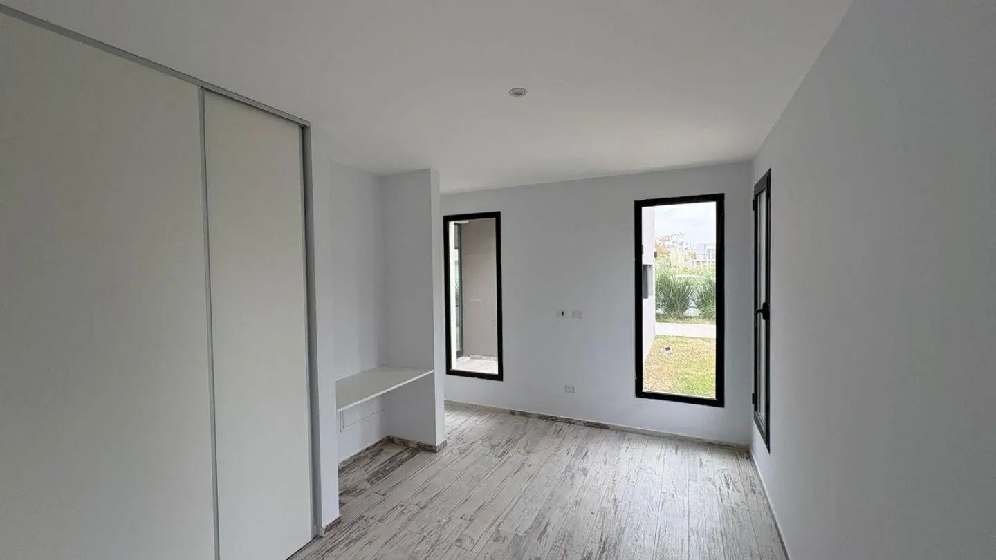 CASA EN VENTA EN SANTA EMILIA - PILAR DEL ESTE 8