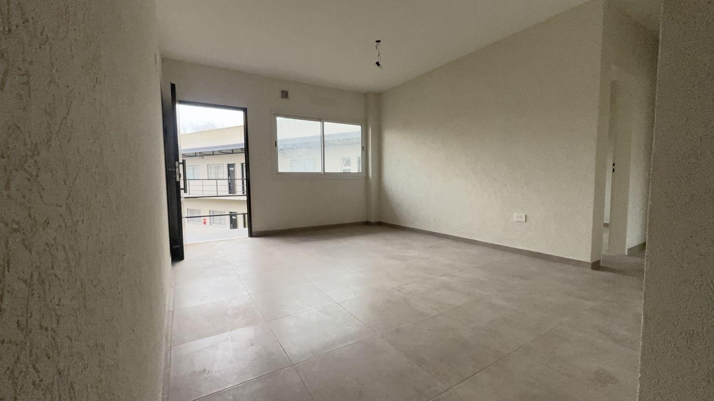 Foto de VENTA DE DEPARTAMENTO EN PILAR CENTRO, imagen 1