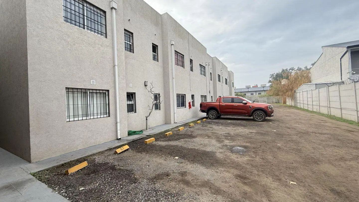 VENTA DE DEPARTAMENTO EN PILAR CENTRO 5