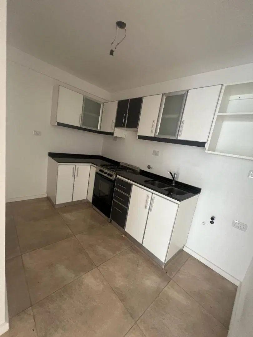 DEPARTAMENTO EN ALQUILER EN EL REPARO - PILAR 5