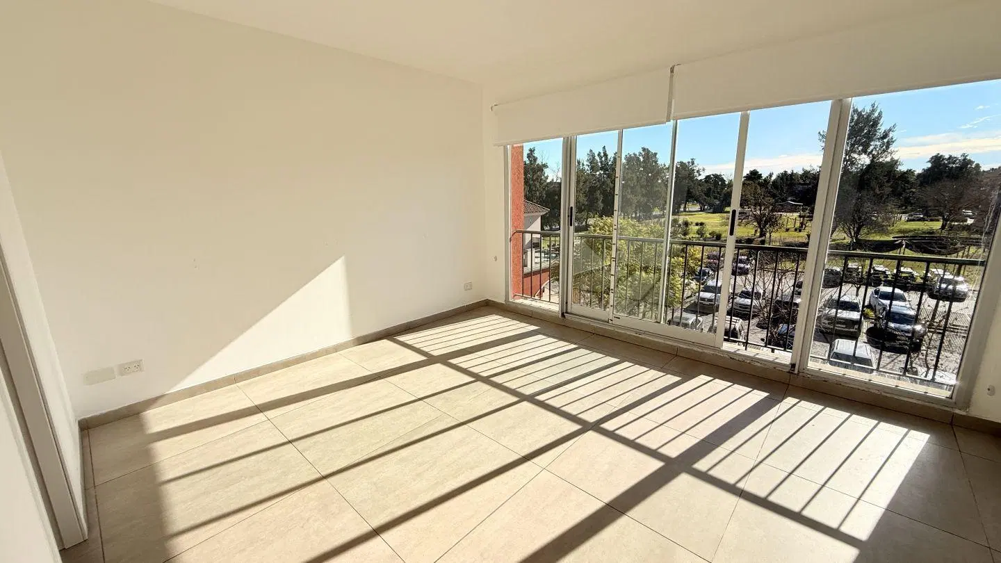 DEPARTAMENTO EN ALQUILER EN PUEBLO CAAMAÑO - PILAR 2