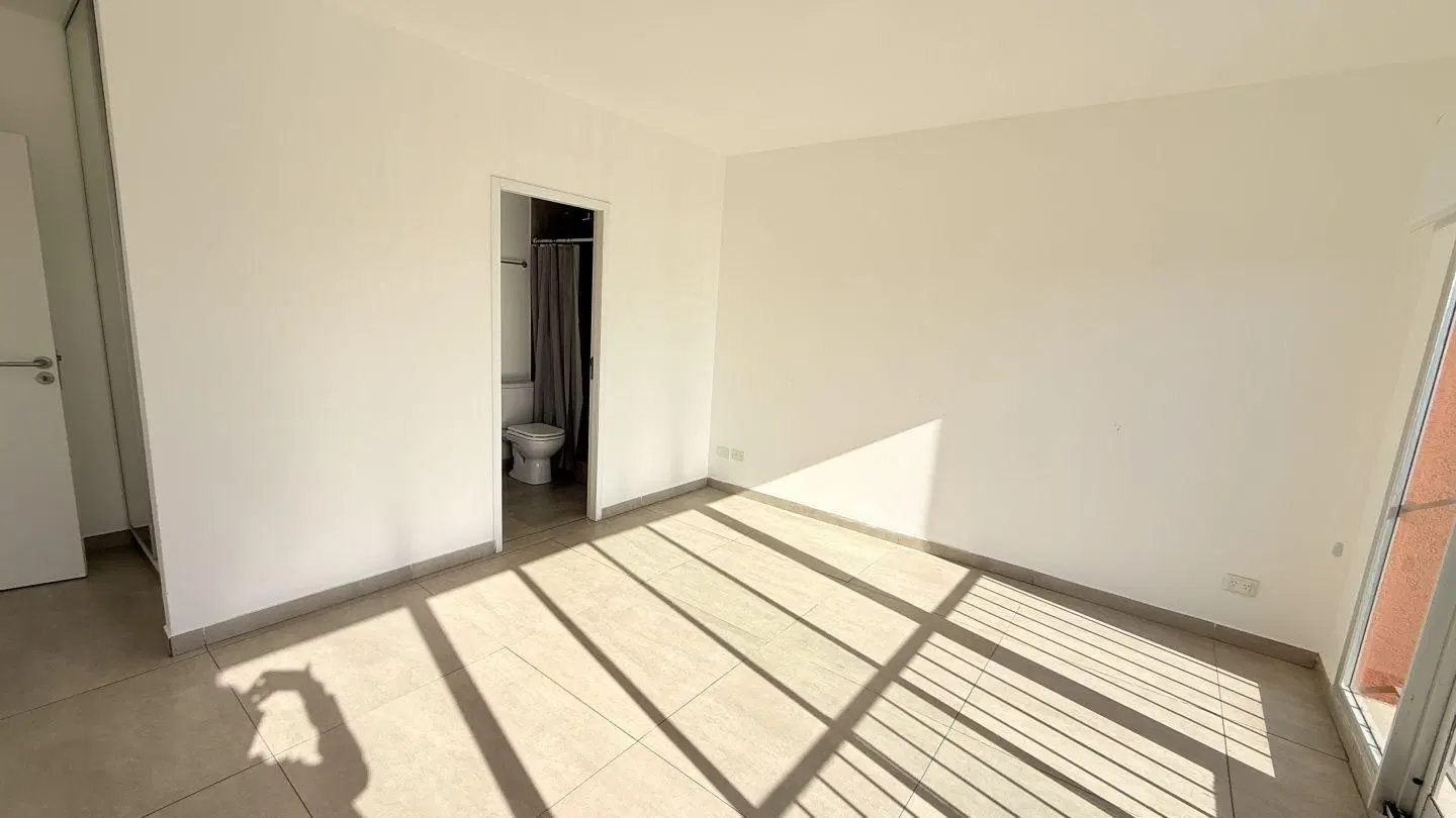 DEPARTAMENTO EN ALQUILER EN PUEBLO CAAMAÑO - PILAR 5
