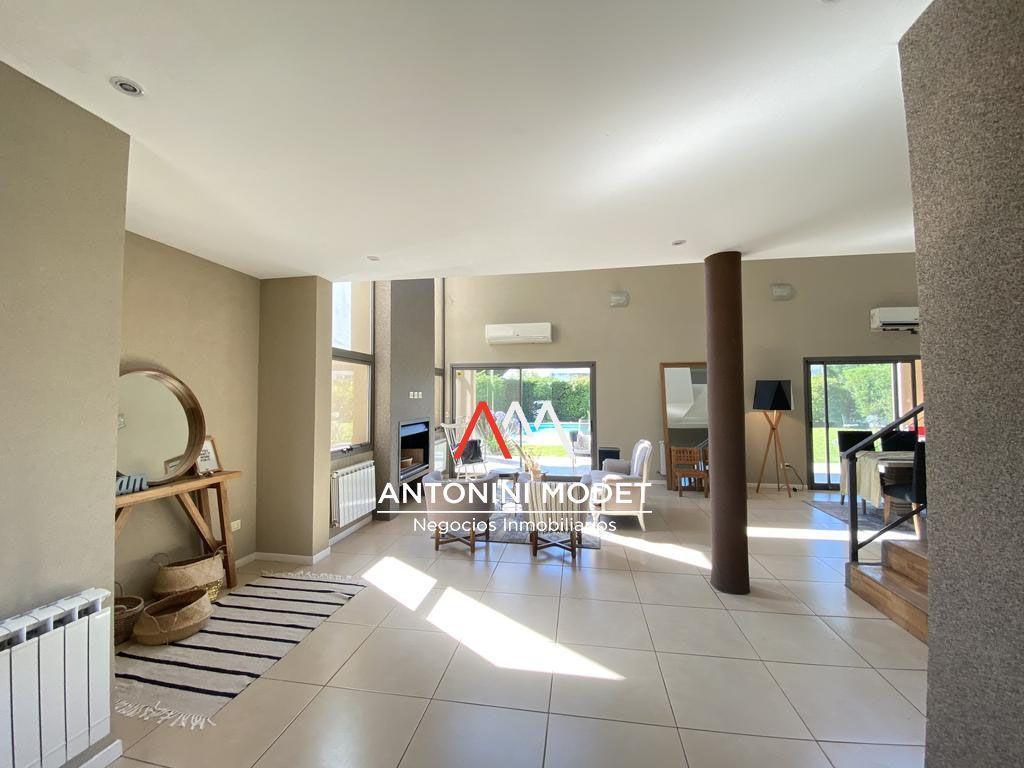 Foto de CASA EN VENTA EN LA LOMADA DE PILAR, imagen 1