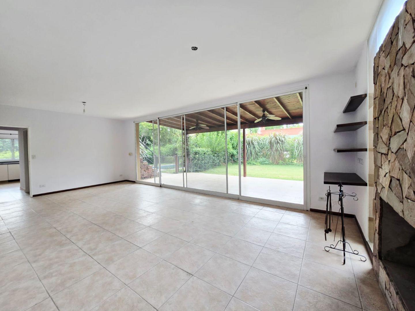 Foto de CASA EN ALQUILER EN SANTA MARIA DE LOS OLIVOS, imagen 2