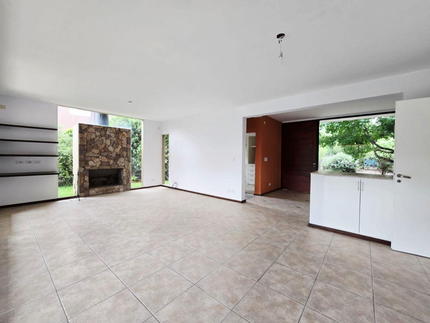 Foto de CASA EN ALQUILER EN SANTA MARIA DE LOS OLIVOS, imagen 3