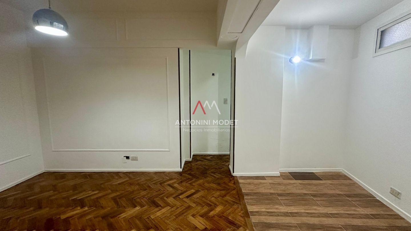 Foto de DEPARTAMENTO EN ALQUILER DE 2 AMBIENTES CON PATIO INDEPENDIENTE, imagen 4