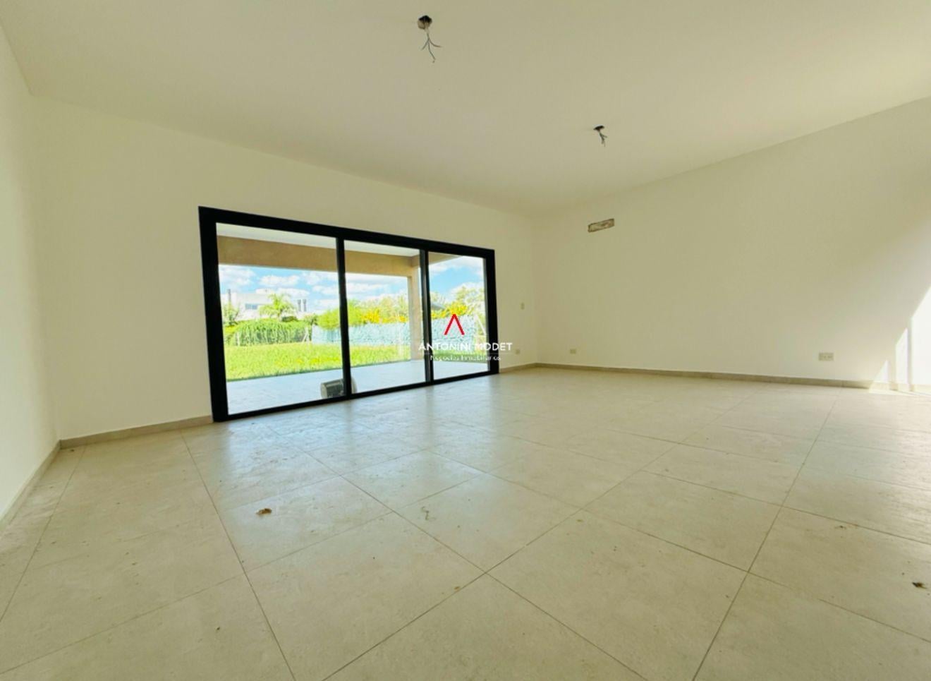 Foto de CASA EN VENTA EN SANTA LUCIA - PILAR DEL ESTE, imagen 1