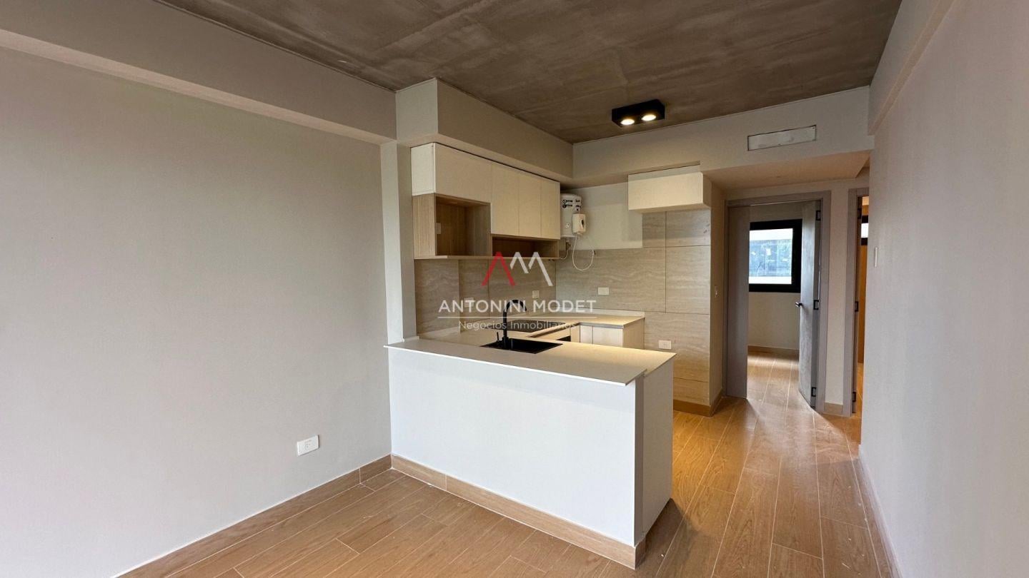 Foto de DEPARTAMENTO EN ALQUILER EN FLORES, imagen 2