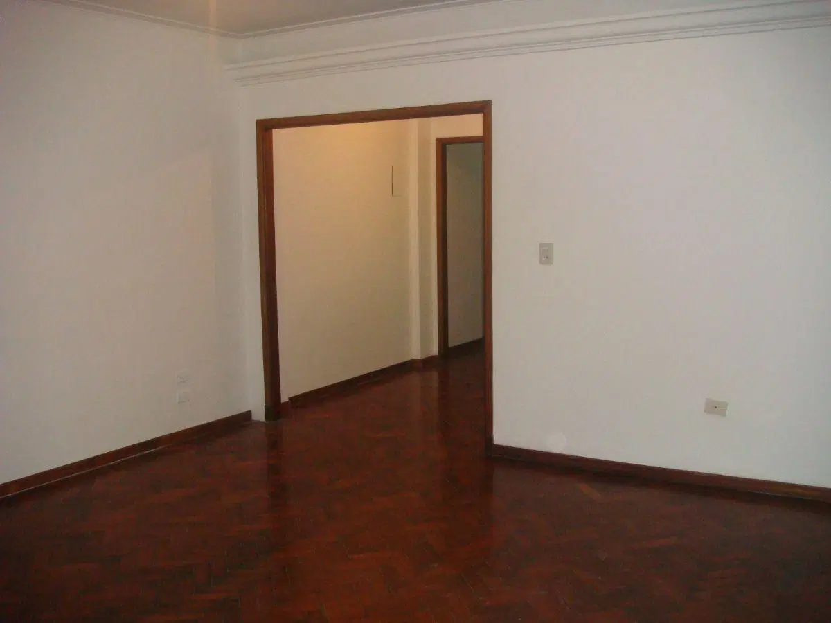 PISO EN ALQUILER 3 AMBIENTES CON DEPENDENCIA DE SERVICIO O ESCRITORIO O HABITACION, BALCON CORRIDO. 5