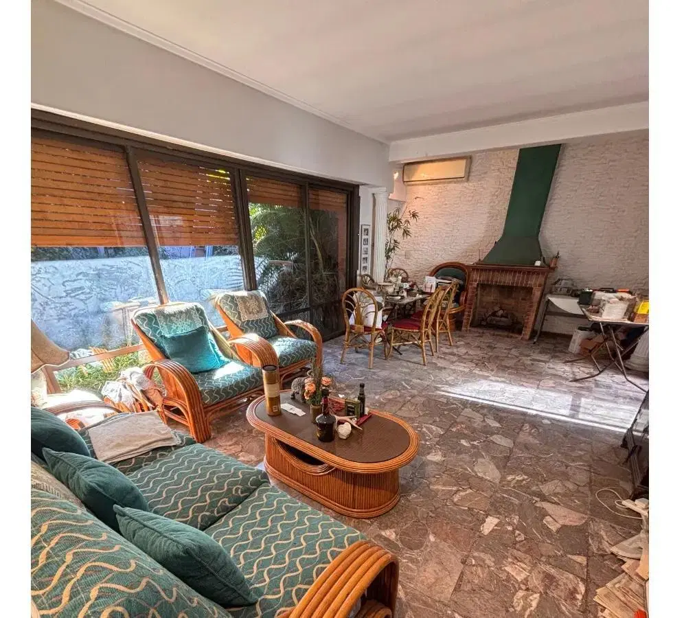 Venta Vivienda Multifamiliar con Cochera +jardin + Terraza 5