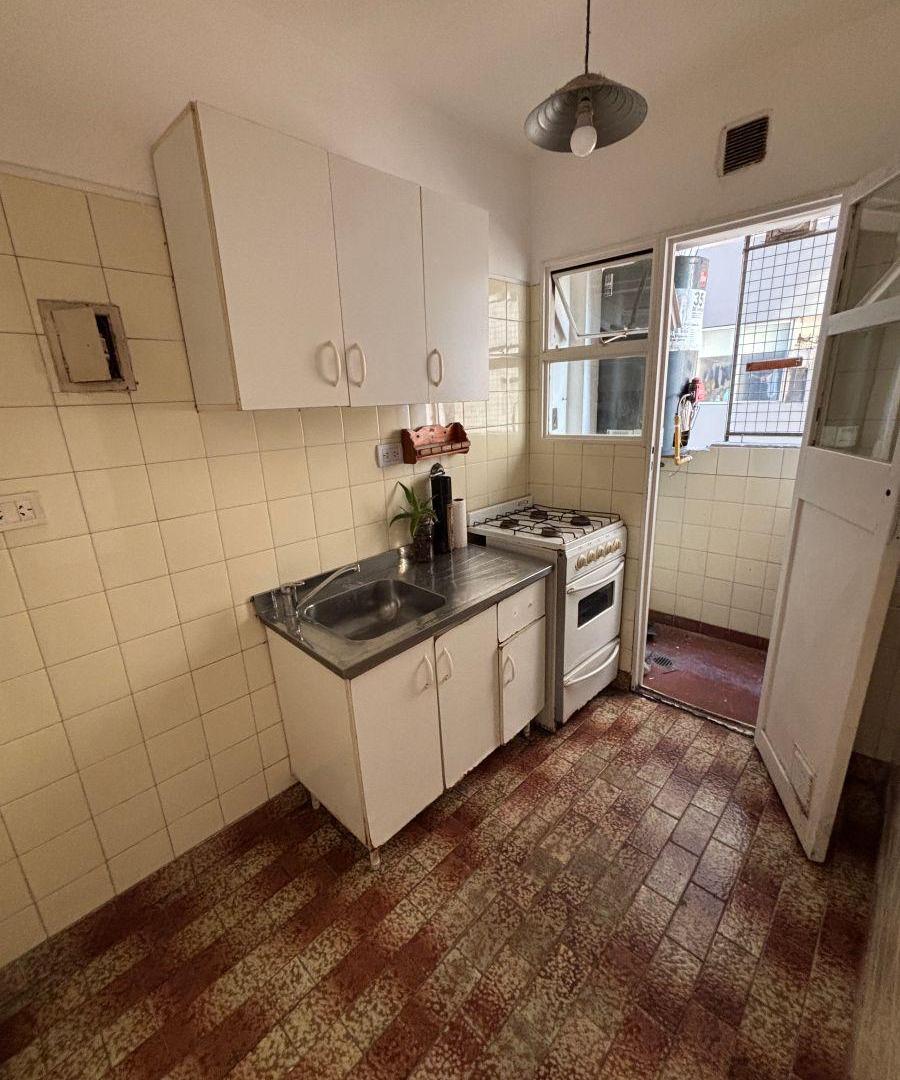 Foto de VENTA 2 AMBIENTES C/COCINA INDEPENDIENTE. LATERAL *APTO CREDITO* MANUEL, imagen 3