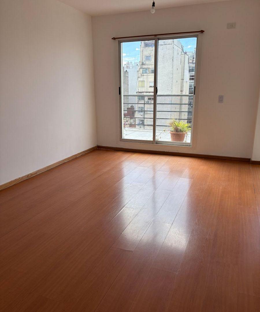 Foto de ALQUILER 2 AMBIENTES CON BALCON ATERRAZADO, EDIFICIO CON PILETA, imagen 3
