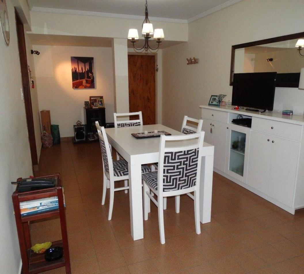 Foto de DEPARTAMENTO 3 AMBIENTES A LA CALLE BALCON Y PATIO, imagen 2