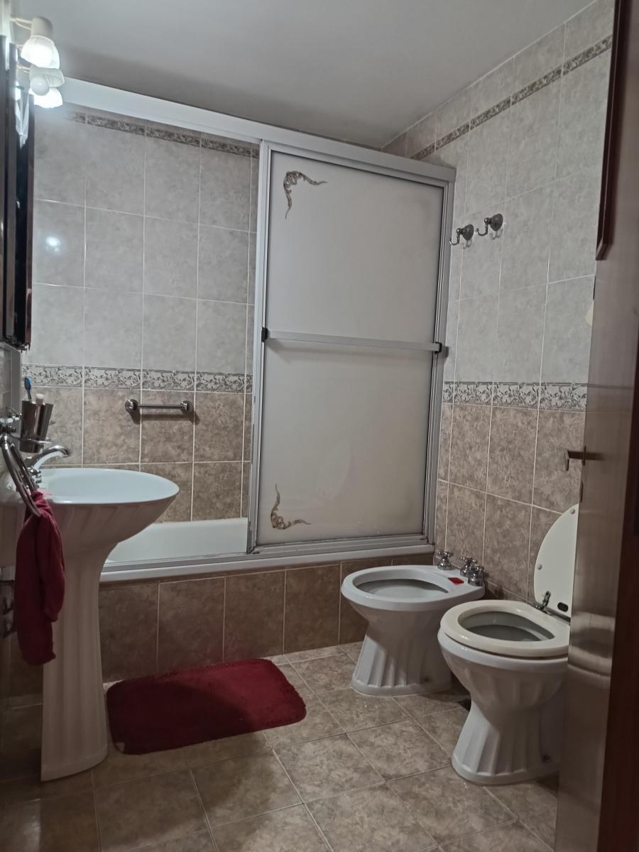 Departamento Amplio 3 Dorm. con Cochera. Centro 1