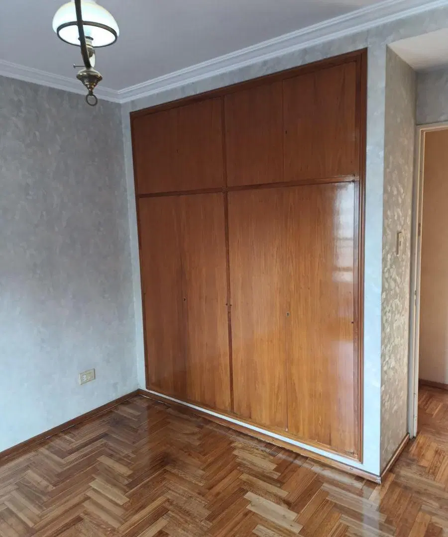 DEPARTAMENTO CALIDAD PAGANO. CENTRICO CON COCHERA. 4/ 4 DORMITORIOS 5