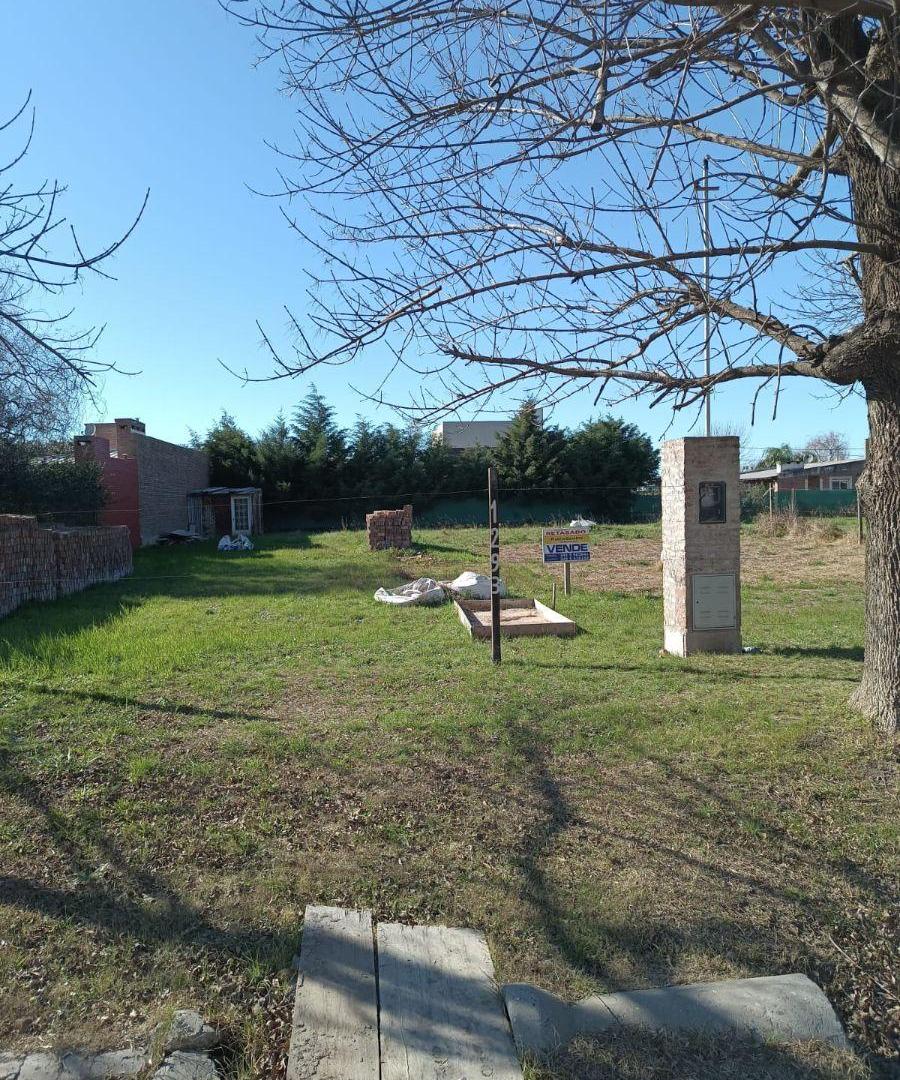 Foto de LOTE VENTA EN FUNES TOWN. 420 M2. ESCRITURADO, imagen 1